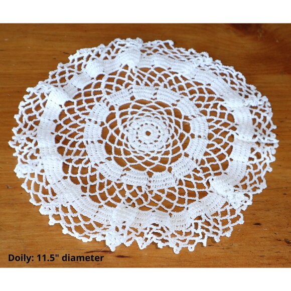 3 Doilies Doily Crocheted Doily White & Tan Vintage Doilies V21 - Picture 3 of 4